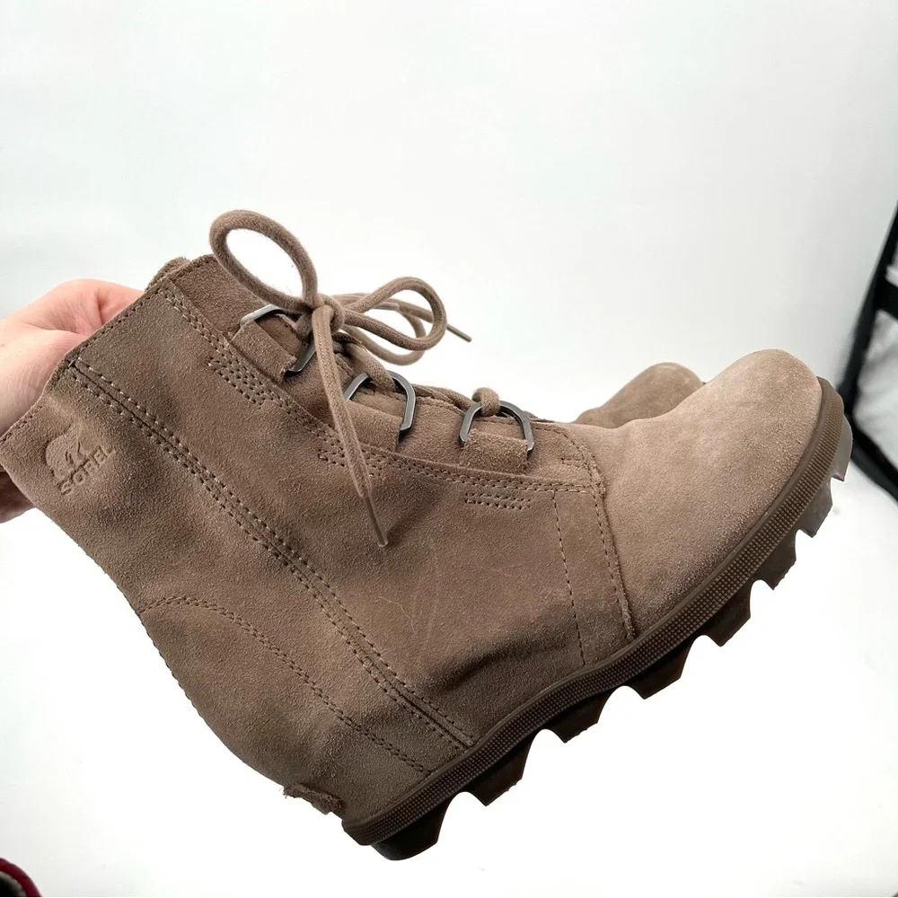 SOREL Joan of Arctic Wedge II Tan Suede Leather Lace Up Ankle Boots 4 Girls Boot
